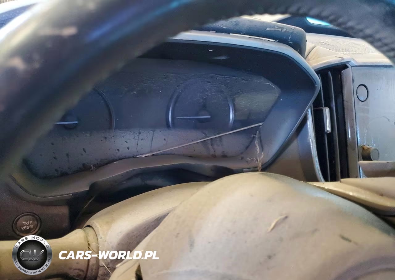 2023 Subaru Ascent Touring VIN:4S4WMAWD9P3409598 - 9
