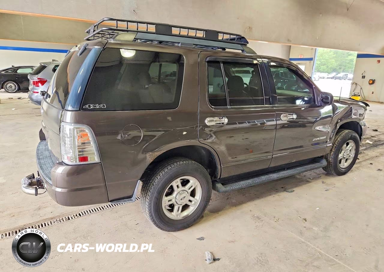 2005 Ford Explorer Xlt VIN:1FMZU73W05UA14805 - 3