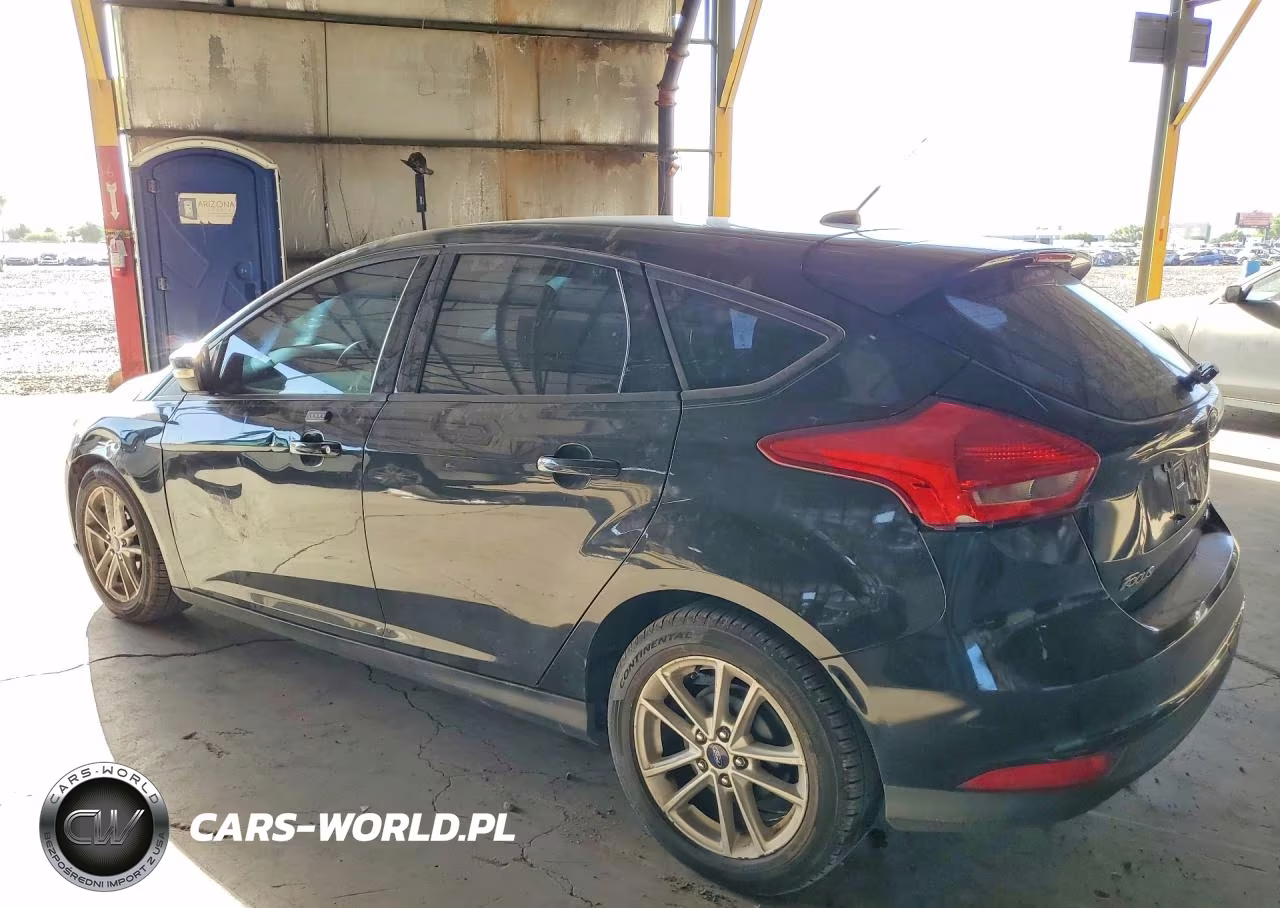 2015 Ford Focus Se VIN:1FADP3K21FL338582 - 2