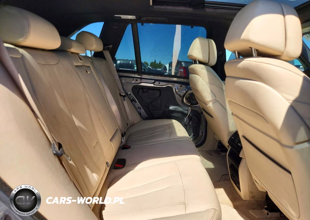 BMW X5 XDRIVE3 VIN:5UXKR0C55E0H20344 - 10