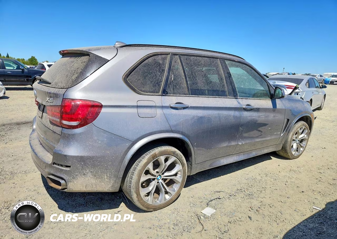 BMW X5 XDRIVE3 VIN:5UXKR0C55E0H20344 - 3