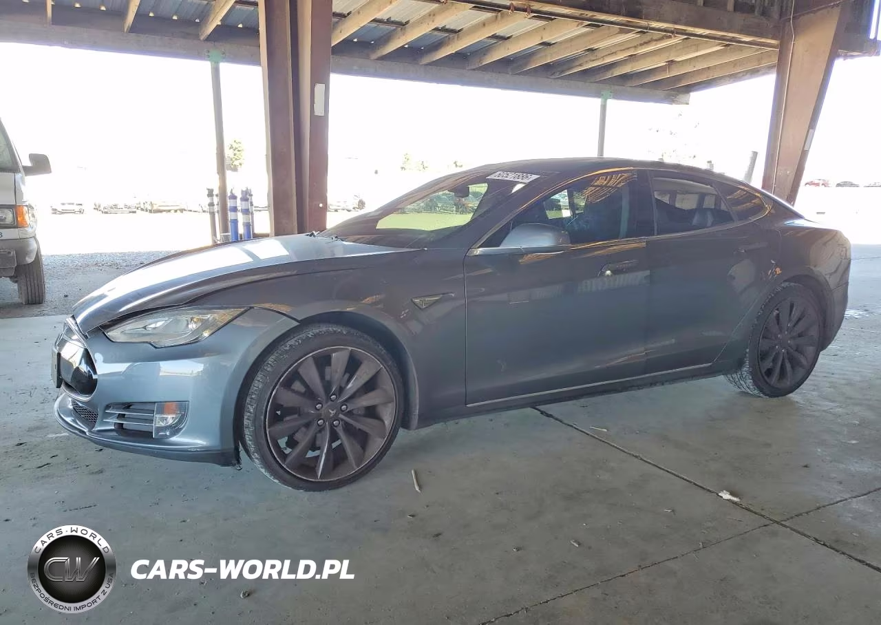 2015 Tesla Model S