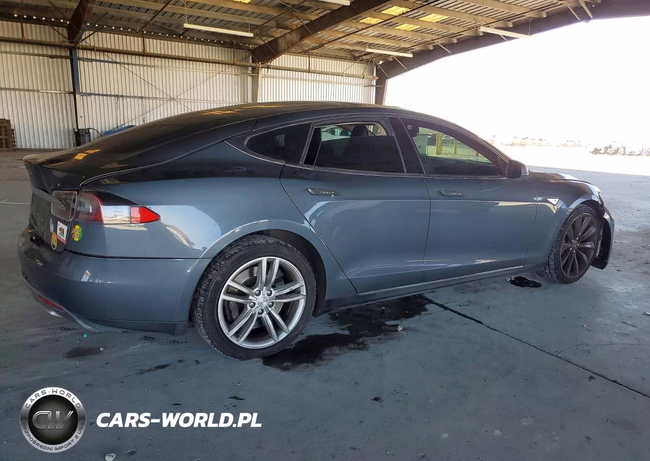 2015 Tesla Model S VIN:5YJSA1DP9CFP02763 - 3