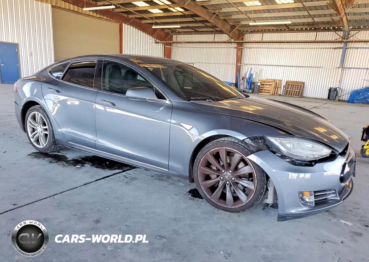 2015 Tesla Model S VIN:5YJSA1DP9CFP02763 - 4