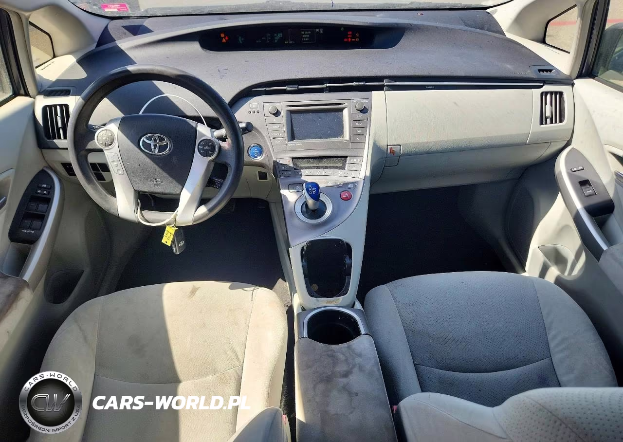2013 Toyota Prius Three VIN:JTDKN3DUXD1673094 - 8