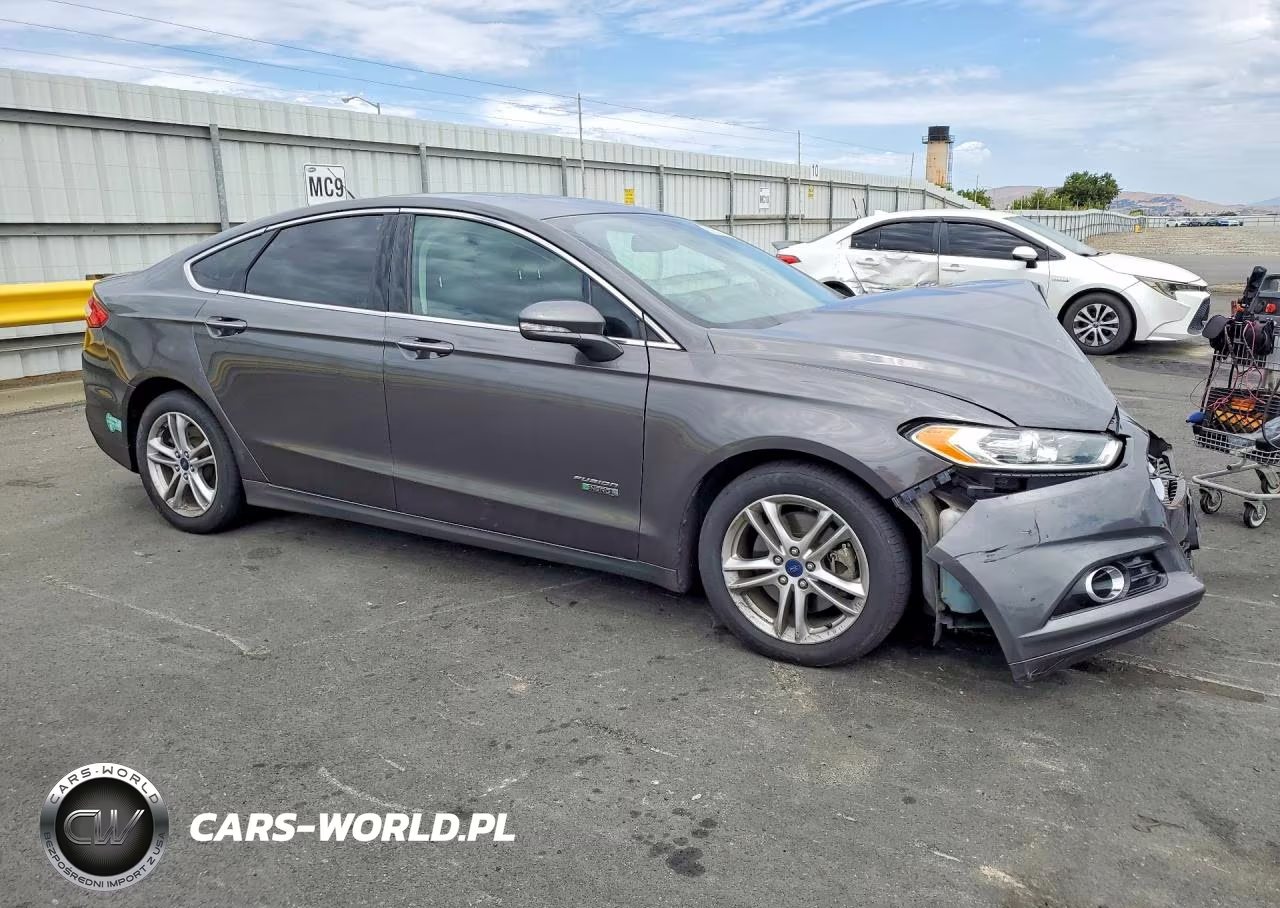 2016 Ford Fusion Titanium Phev VIN:3FA6P0SU4GR241808 - 4