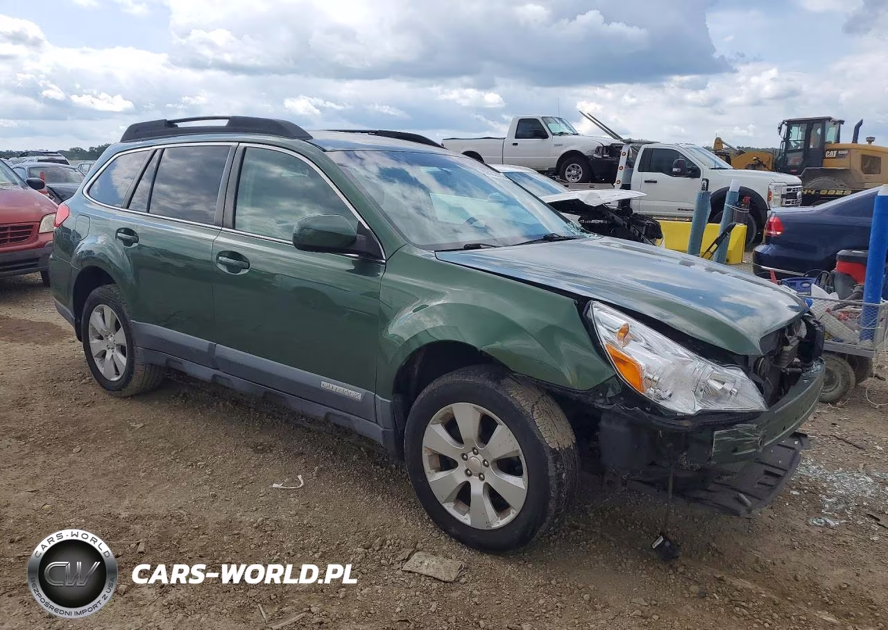 2010 Subaru Outback 2.5I Premium VIN:4S4BRCFC9A3318230 - 4
