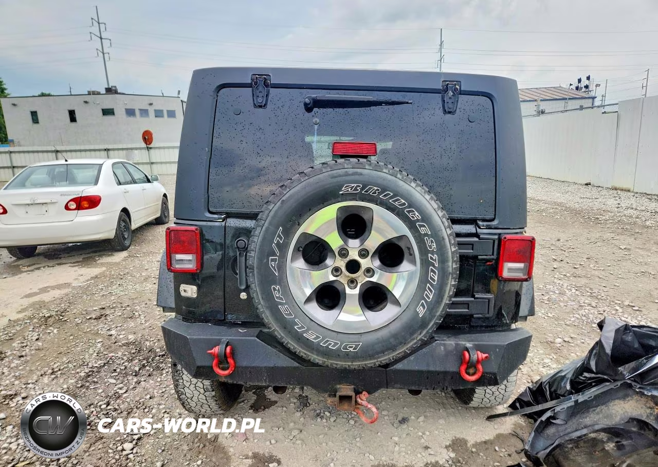 2013 Jeep Wrangler Unlimited Sahara VIN:1C4HJWEG2DL547123 - 6