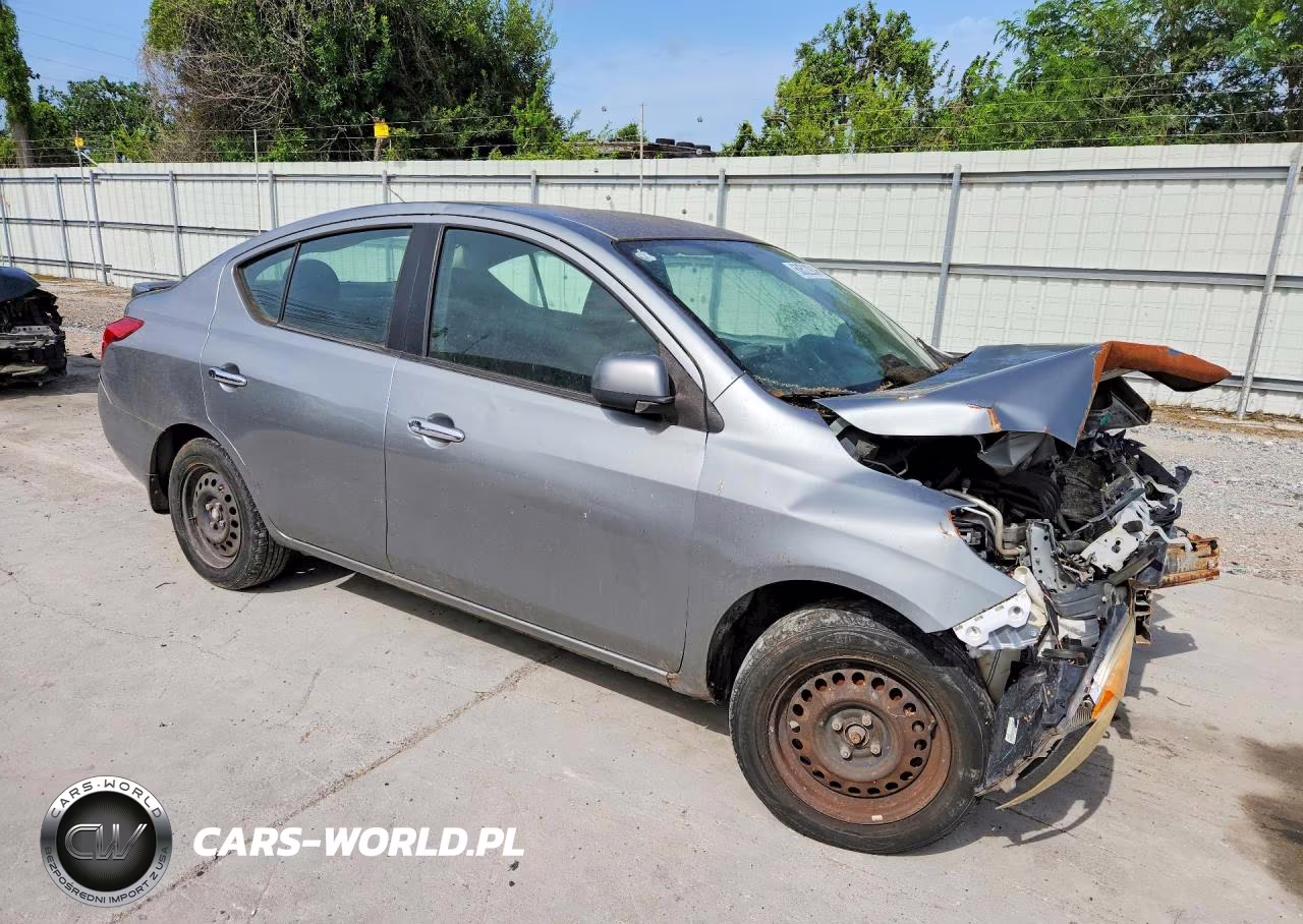 2013 Nissan Versa 1.6 S VIN:3N1CN7AP0DL833473 - 4