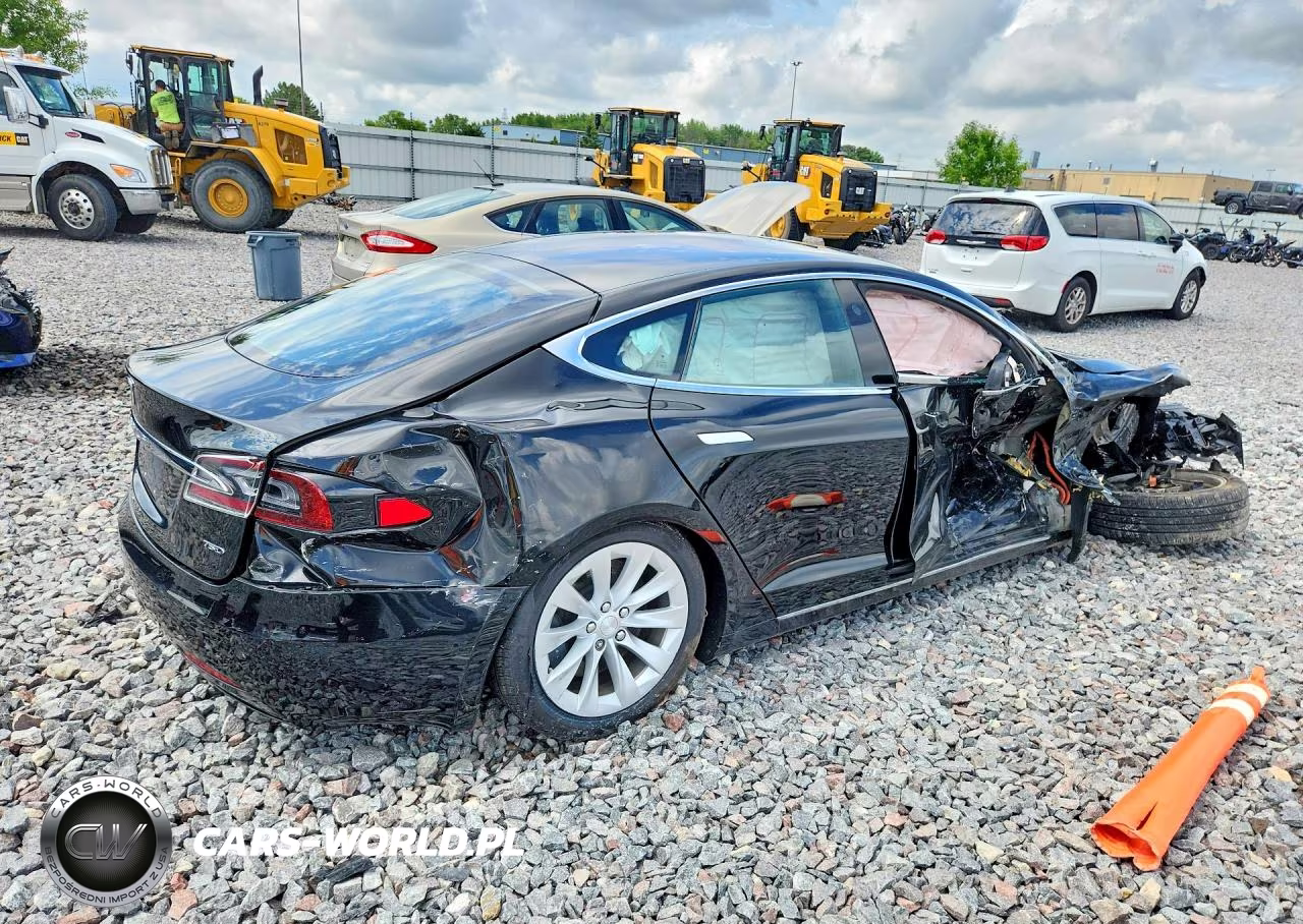 2018 Tesla Model S VIN:5YJSA1E28JF248831 - 3
