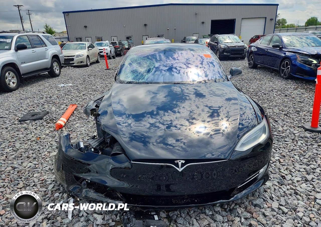 2018 Tesla Model S VIN:5YJSA1E28JF248831 - 5