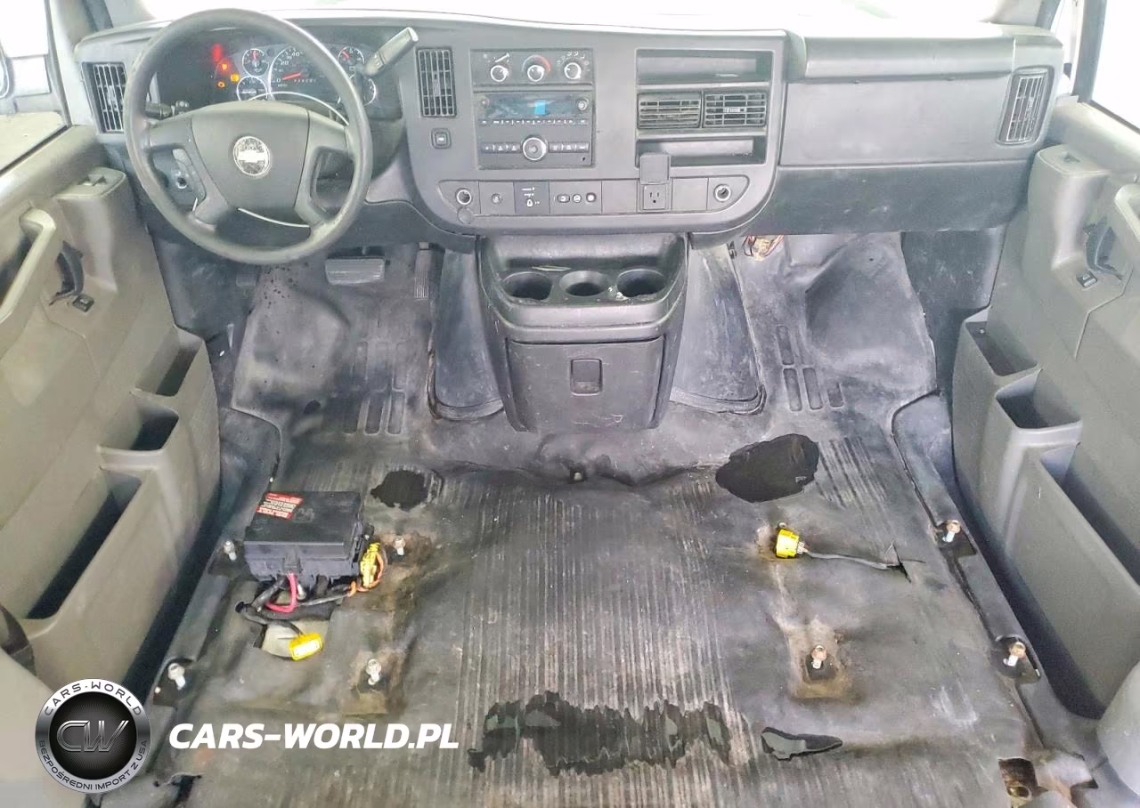 2020 Chevrolet Express 2500 Cargo Delivery Van VIN:1GCWGAFG4L1226816 - 8