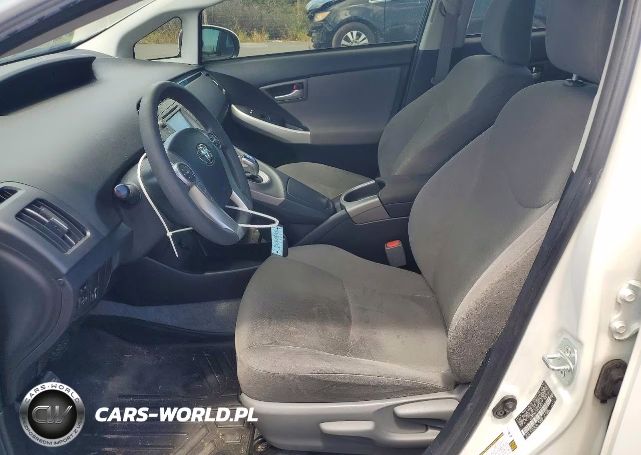 2015 Toyota Prius One VIN:JTDKN3DU7F0456935 - 7