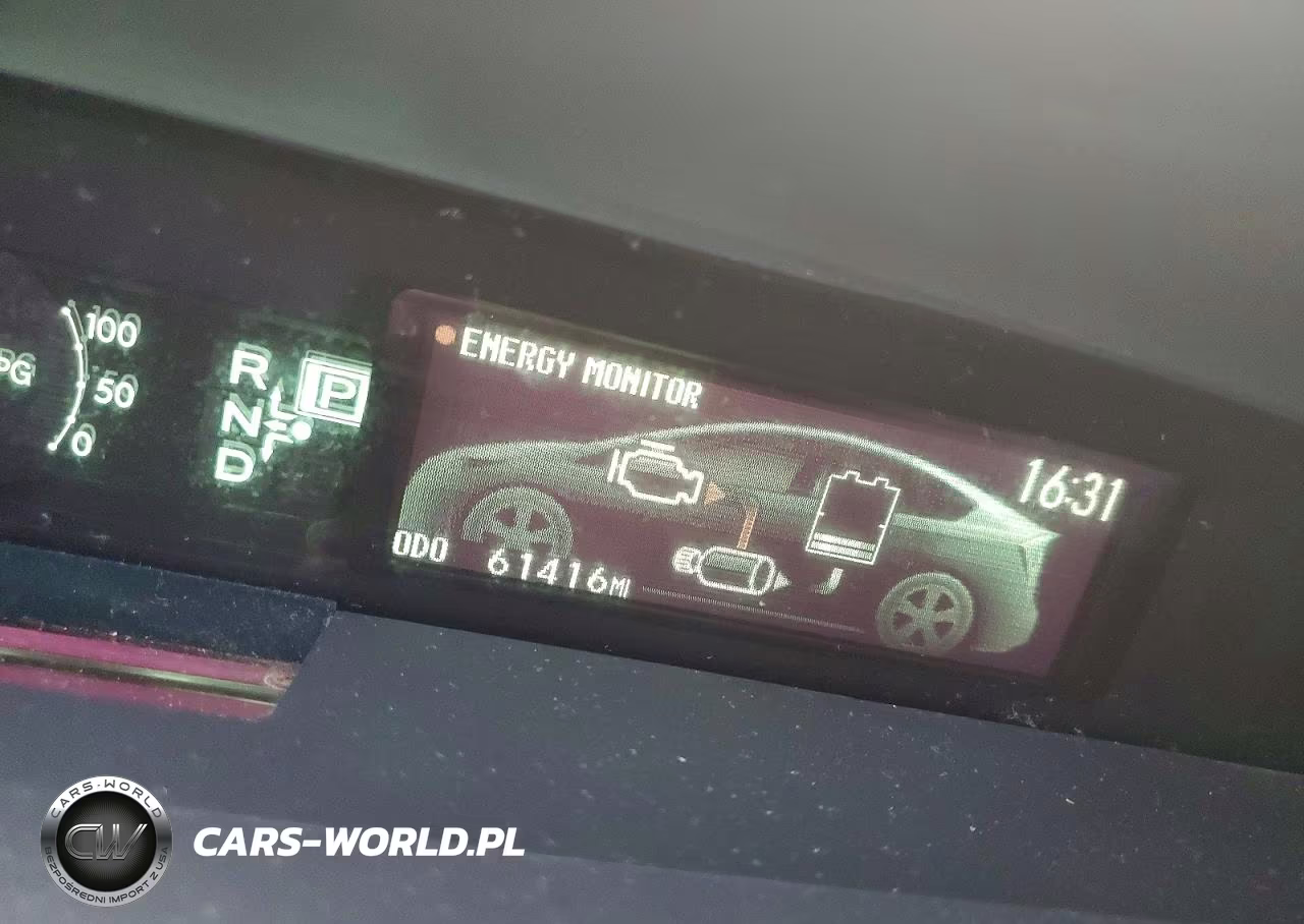 2015 Toyota Prius One VIN:JTDKN3DU7F0456935 - 9