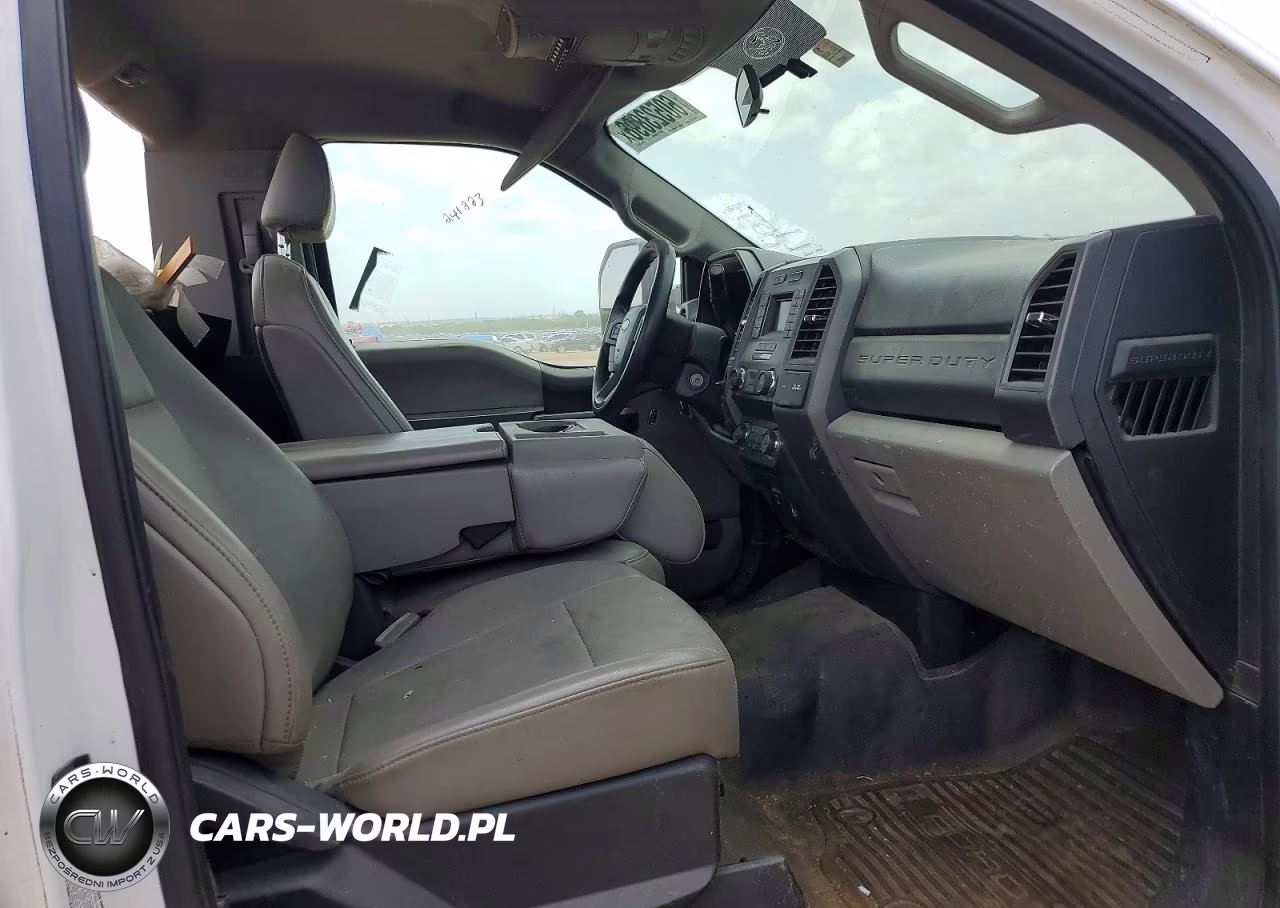 2019 Ford F550 Super Duty VIN:1FDUF5GT4KEF21351 - 10