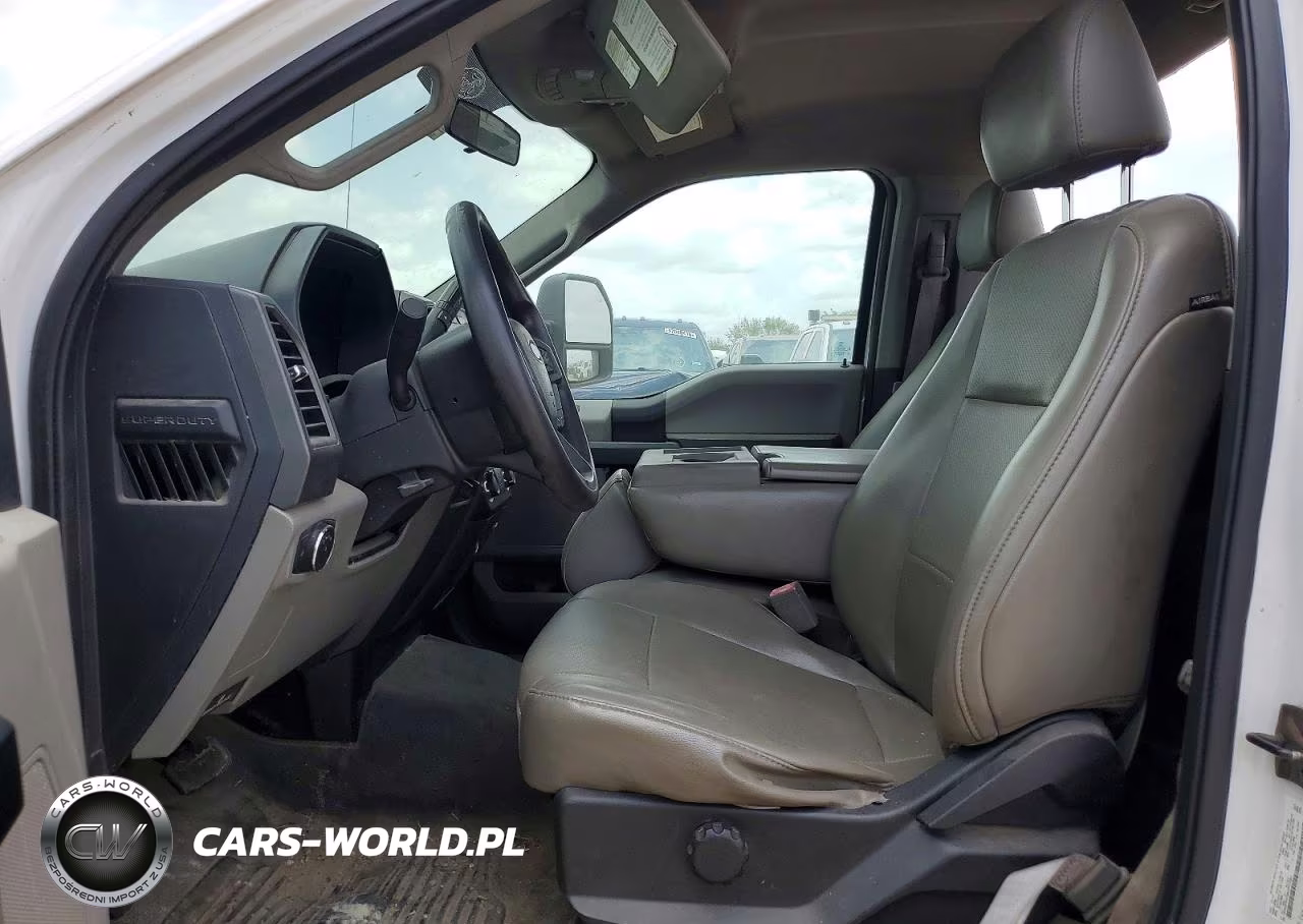 2019 Ford F550 Super Duty VIN:1FDUF5GT4KEF21351 - 7