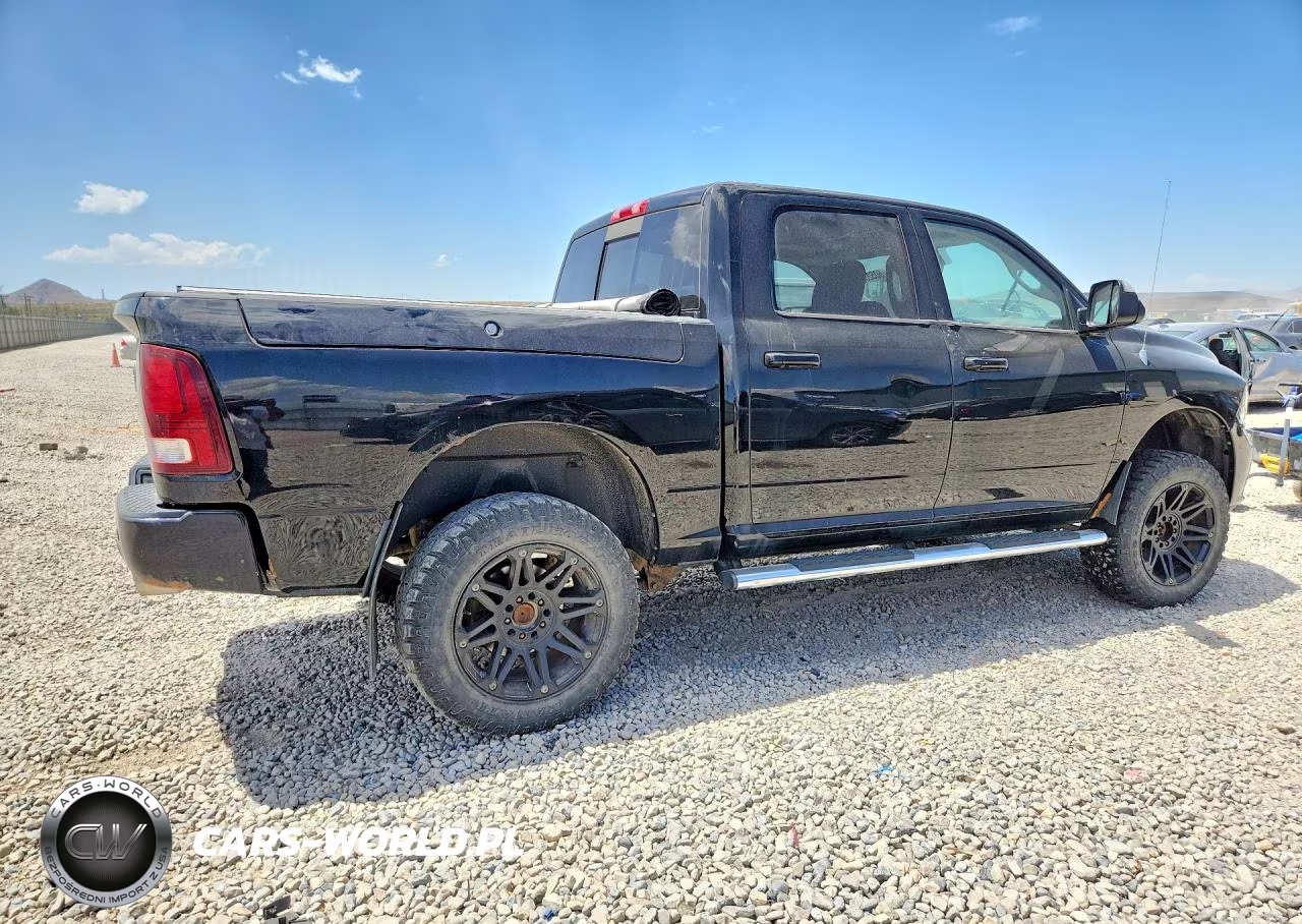 2013 Ram 1500 Sport VIN:1C6RR7MT6DS555997 - 3