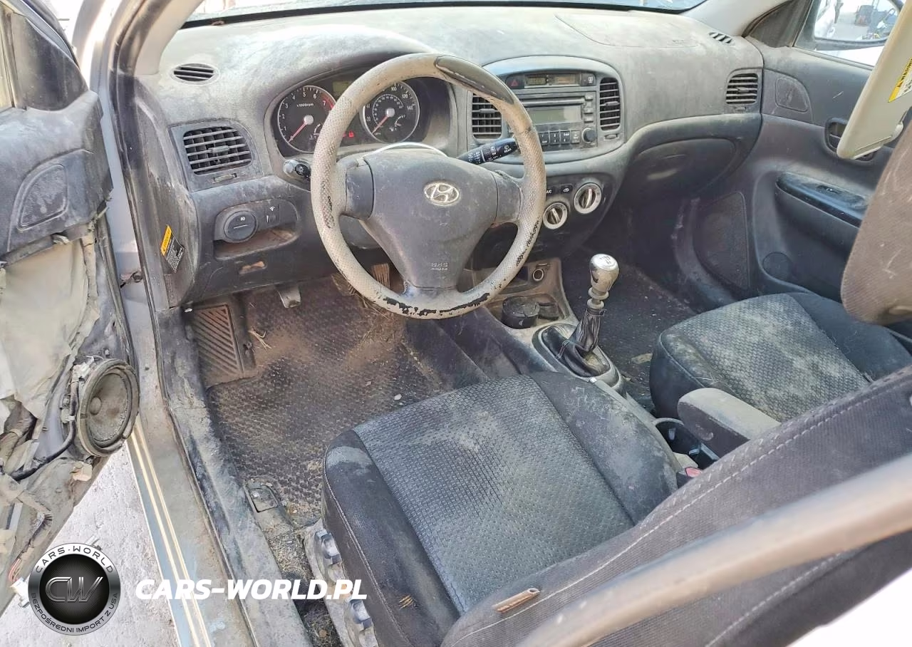 2007 Hyundai Accent VIN:KMHCN36C47U012314 - 8