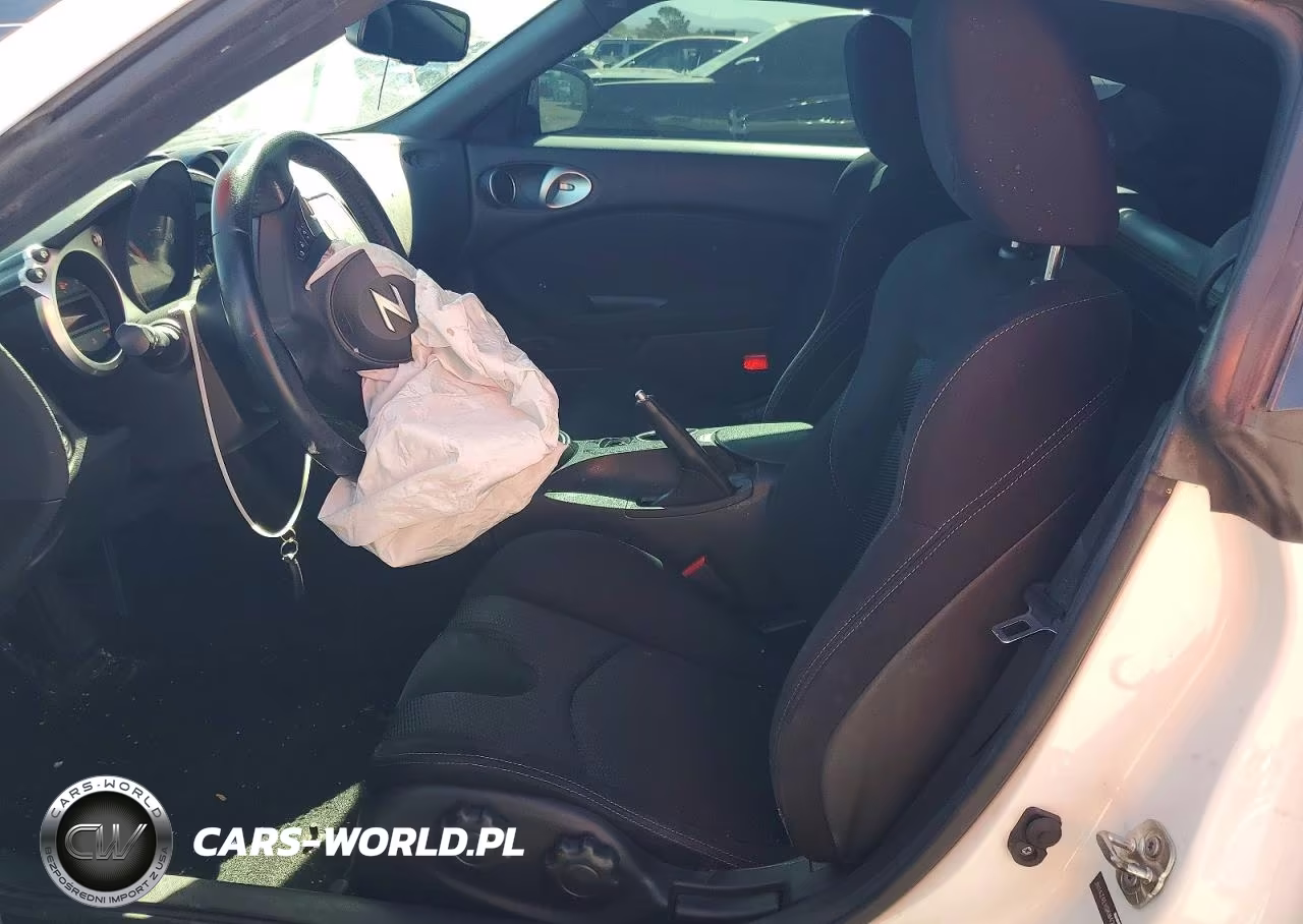2019 Nissan 370Z Base VIN:JN1AZ4EH9KM422492 - 7