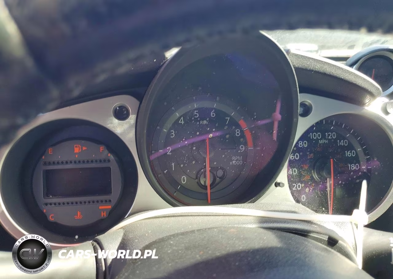 2019 Nissan 370Z Base VIN:JN1AZ4EH9KM422492 - 9