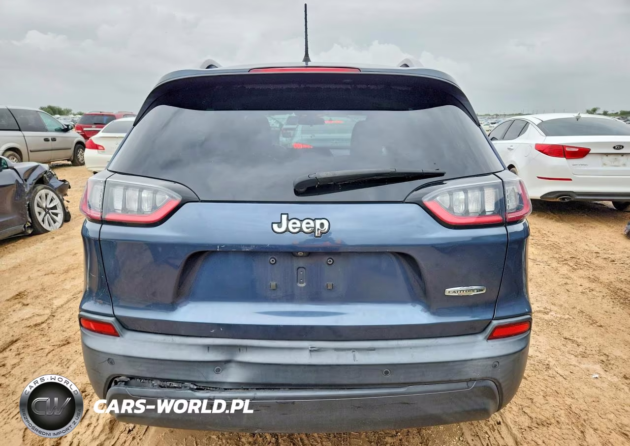 2020 Jeep Cherokee Latitude Plus VIN:1C4PJLLB6LD585674 - 6