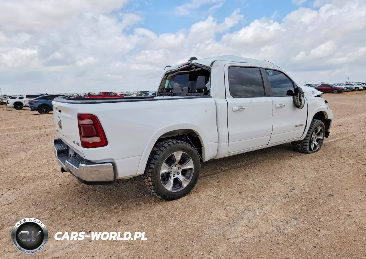 2021 Ram 1500 Laramie VIN:1C6SRFJT1MN538300 - 3