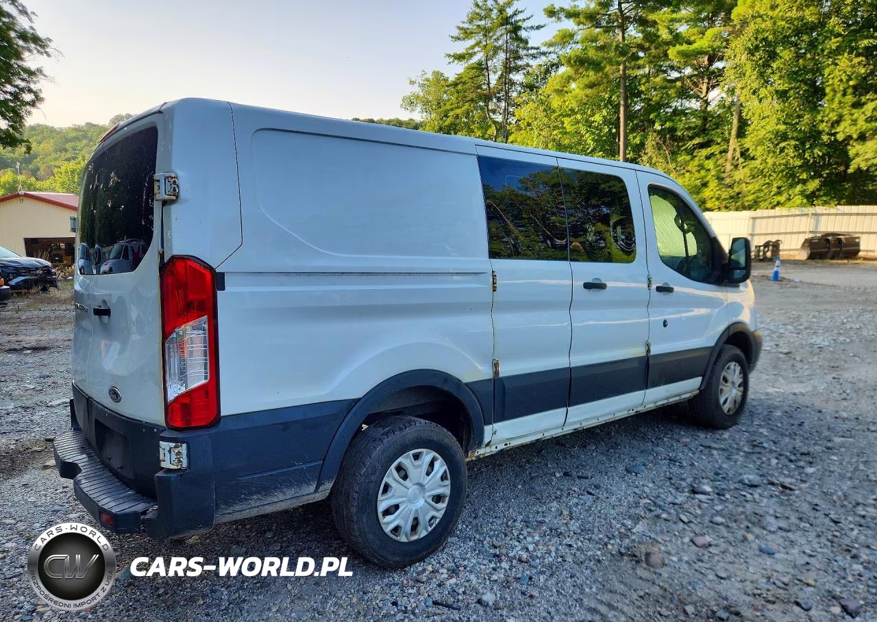 2015 Ford Transit 250 Delivery Van VIN:1FTNR1ZM6FKA88895 - 3