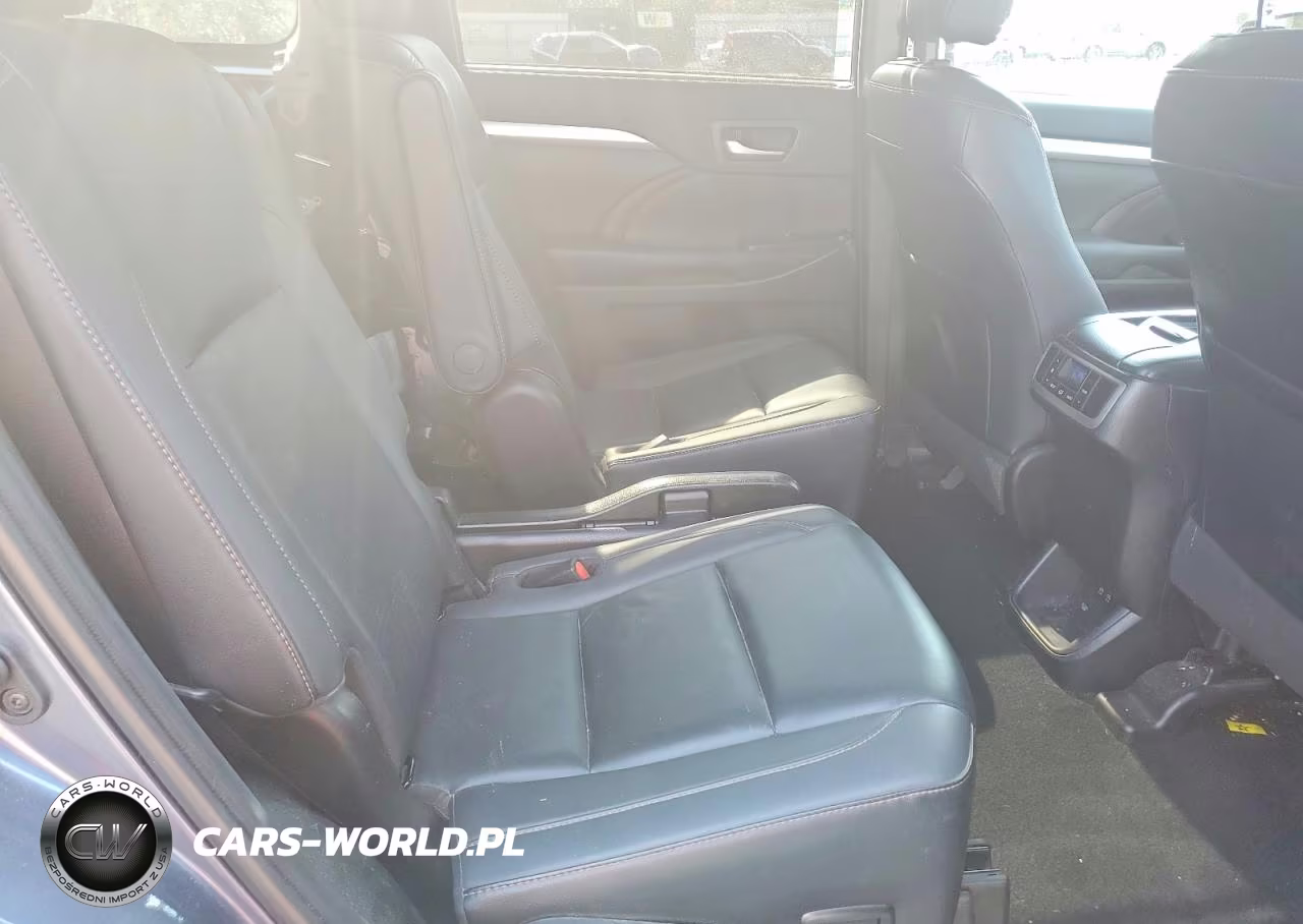 2019 Toyota Highlander Xle VIN:5TDJZRFH4KS954939 - 11