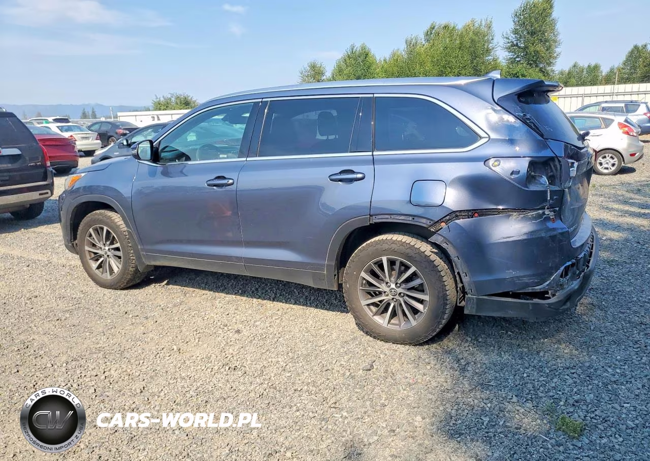 2019 Toyota Highlander Xle VIN:5TDJZRFH4KS954939 - 2