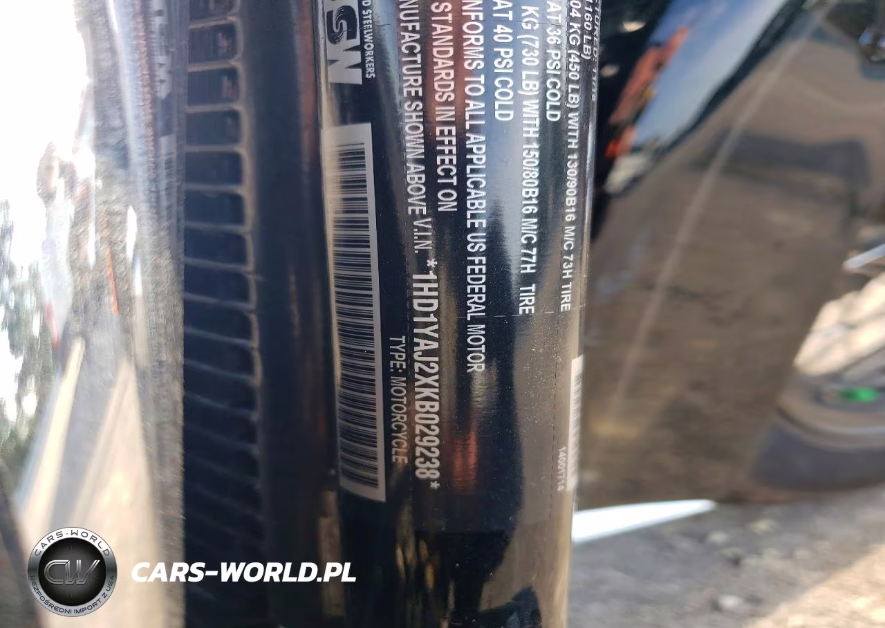 2019 Harley-Davidson Flhc VIN:1HD1YAJ2XKB029238 - 9