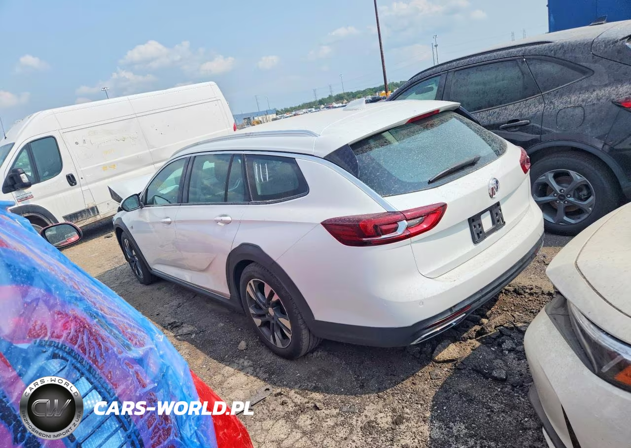 2018 Buick Regal Tourx Preferred VIN:W04GU8SX5J1090845 - 2