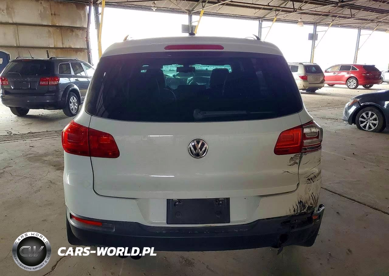 2016 Volkswagen Tiguan S VIN:WVGAV7AX9GW580717 - 6