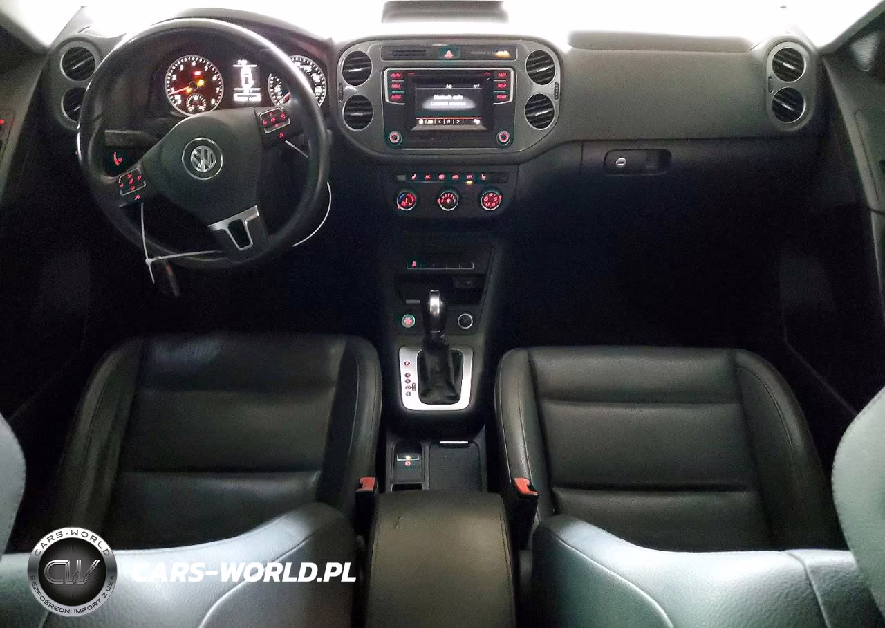 2016 Volkswagen Tiguan S VIN:WVGAV7AX9GW580717 - 8
