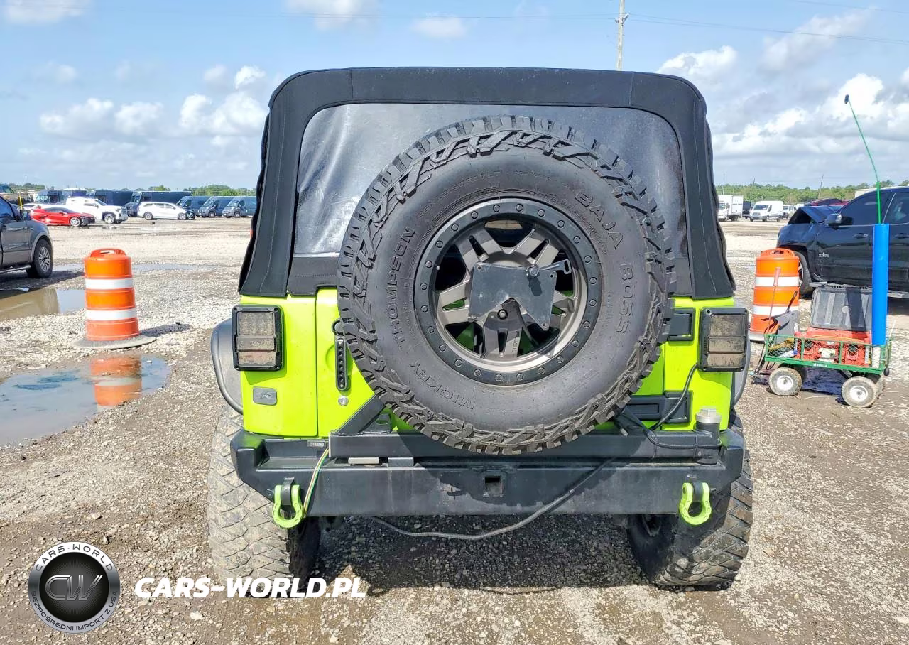 2013 Jeep Wrangler Unlimited Rubicon VIN:1C4BJWFG2DL505975 - 6