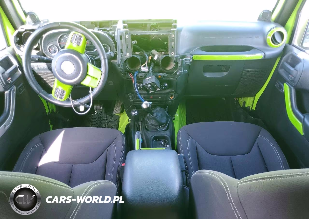 2013 Jeep Wrangler Unlimited Rubicon VIN:1C4BJWFG2DL505975 - 8