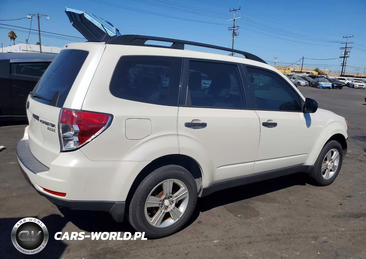 2013 Subaru Forester 2.5X VIN:JF2SHABC1DH432944 - 3