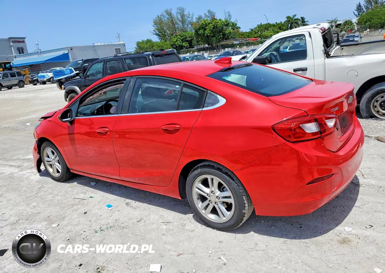 2018 Chevrolet Cruze Lt VIN:1G1BE5SMXJ7177552 - 2