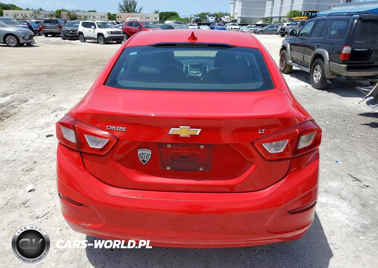 2018 Chevrolet Cruze Lt VIN:1G1BE5SMXJ7177552 - 6
