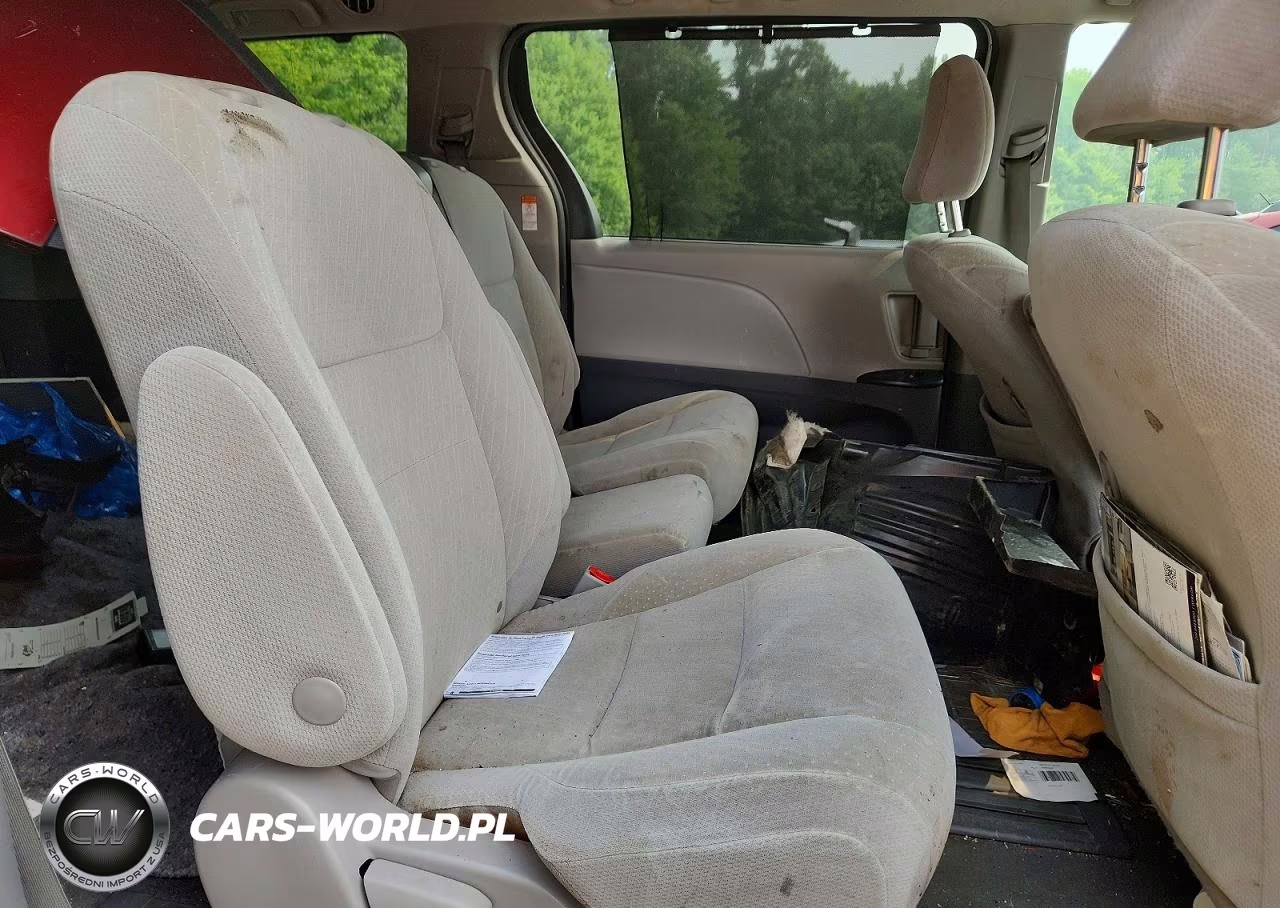 2019 Toyota Sienna Le VIN:5TDKZ3DC9KS017089 - 11