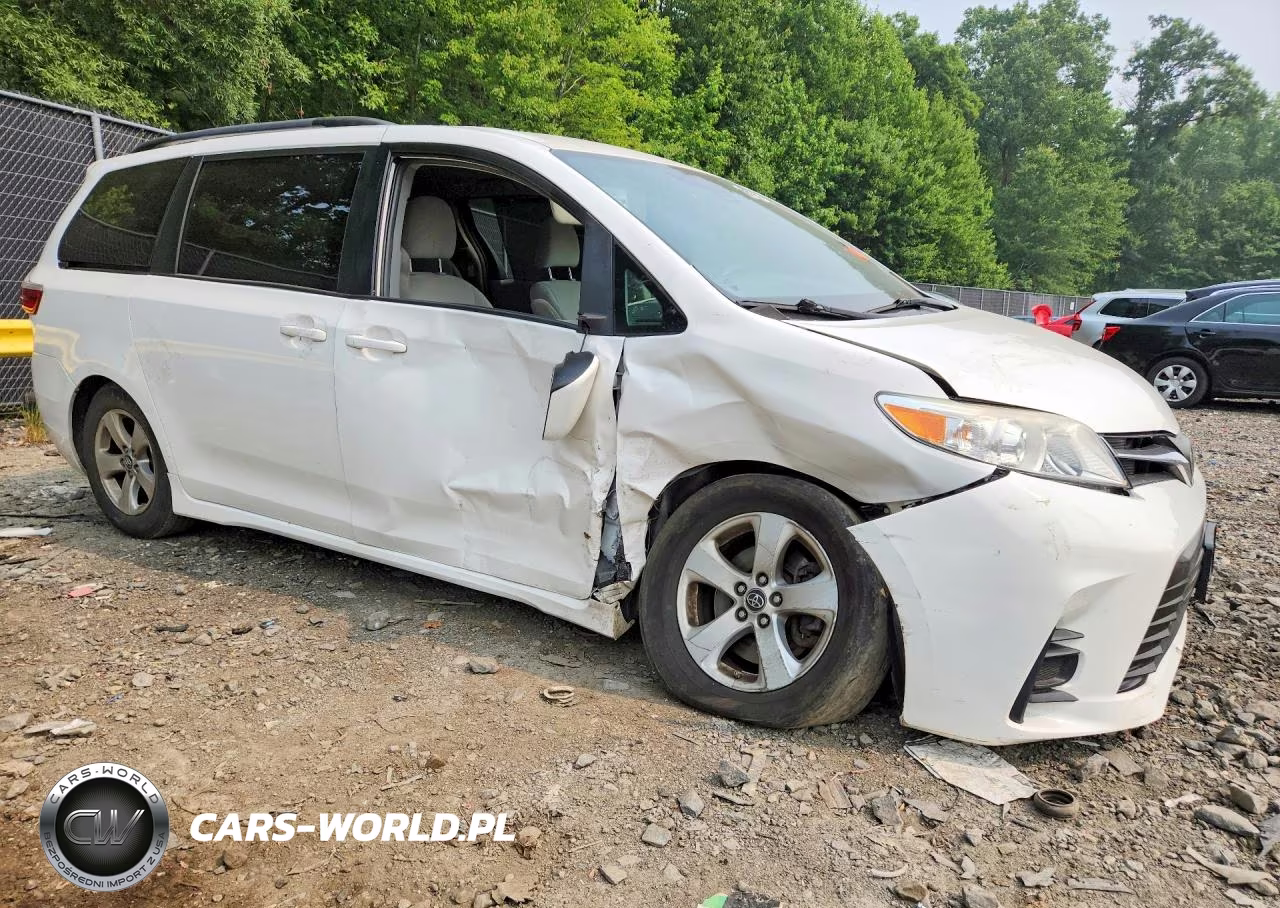 2019 Toyota Sienna Le VIN:5TDKZ3DC9KS017089 - 4