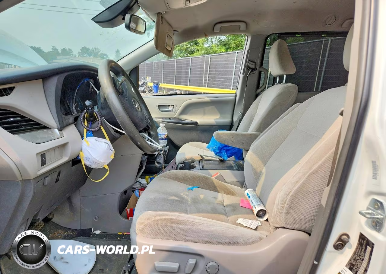 2019 Toyota Sienna Le VIN:5TDKZ3DC9KS017089 - 7