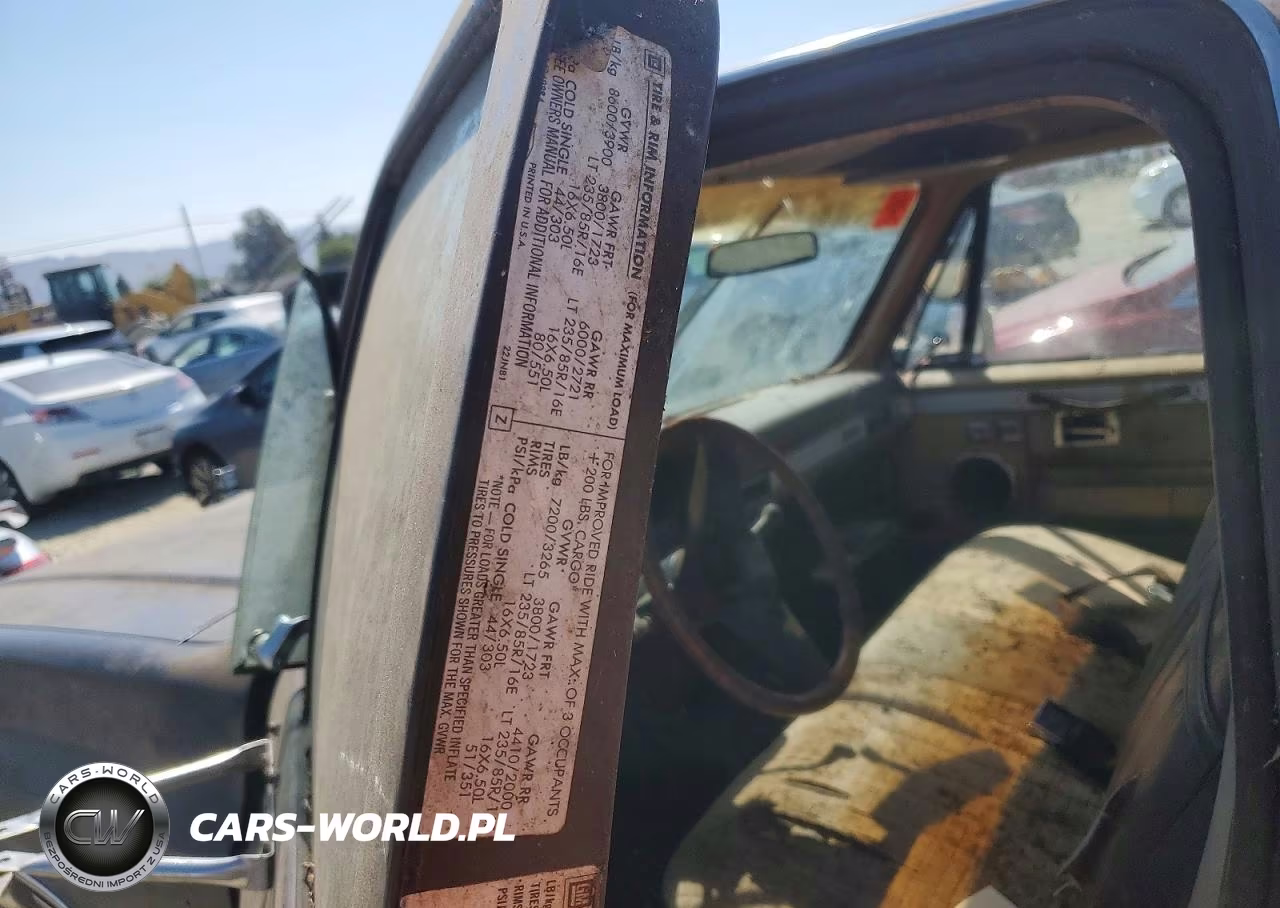 1985 GMC C2500 VIN:1GTGC24J1FJ510767 - 12