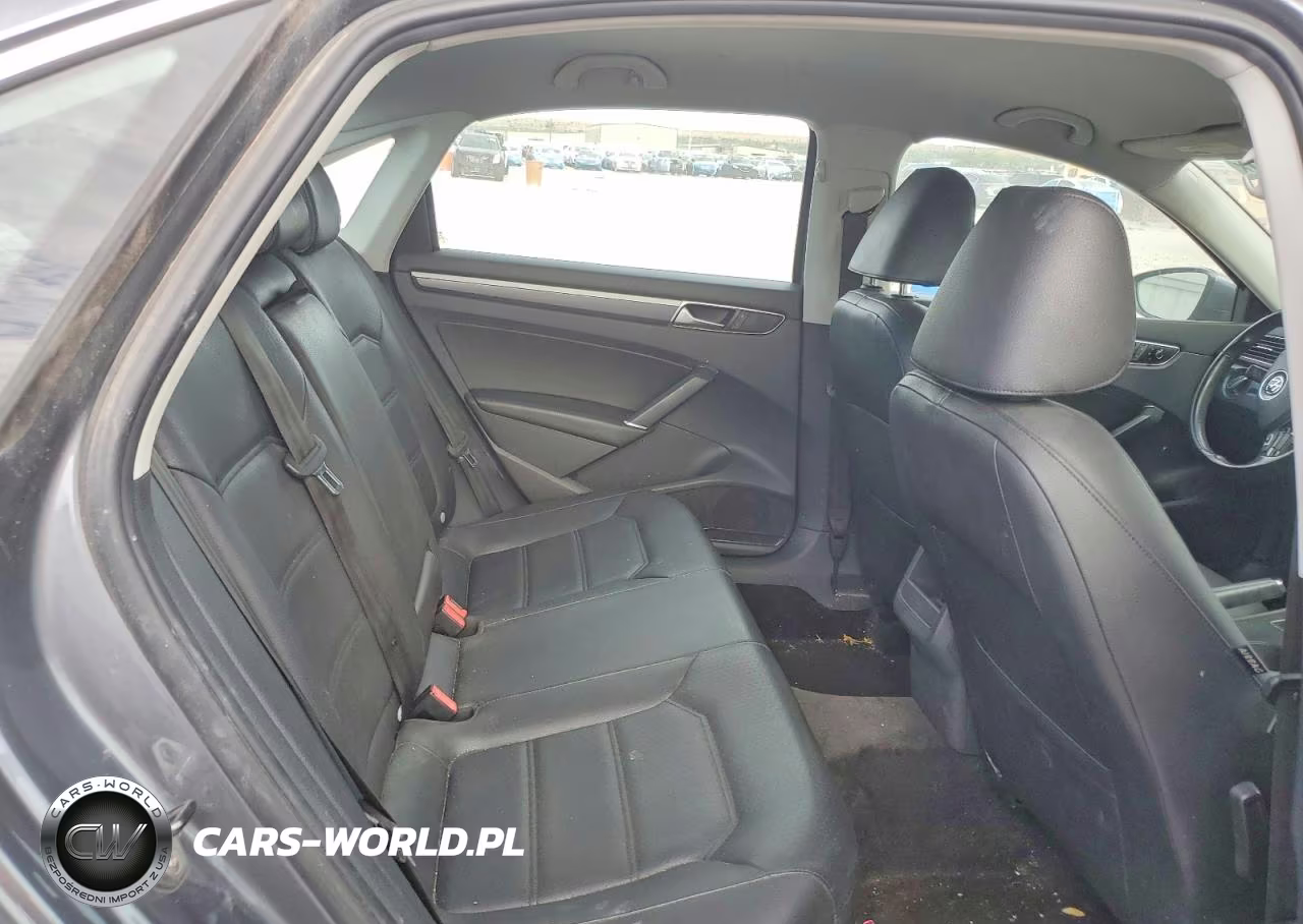 2016 Volkswagen Passat S VIN:1VWAT7A3XGC051122 - 10