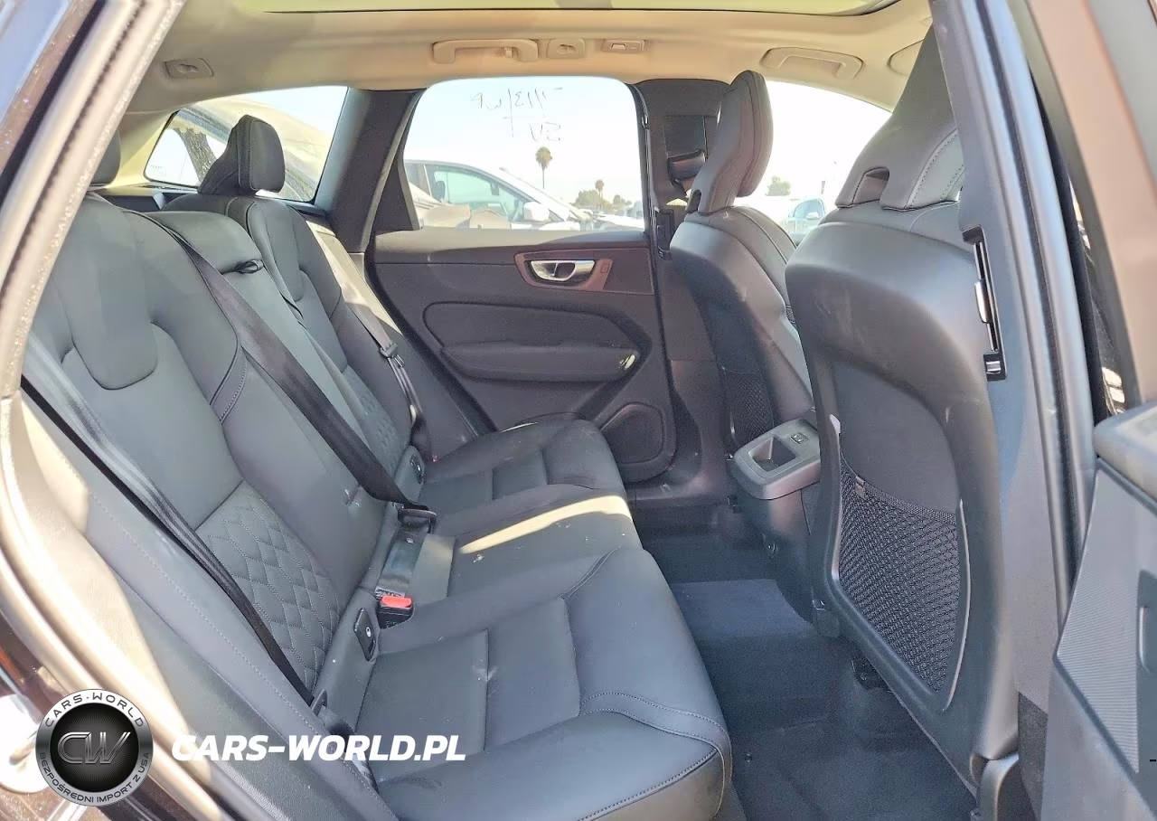 2026 Volvo Xc60 Plus VIN:YV4M12RCXT1444893 - 11