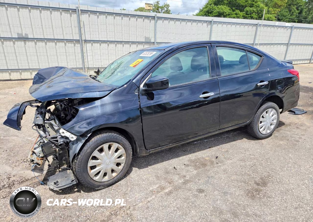 2018 Nissan Versa