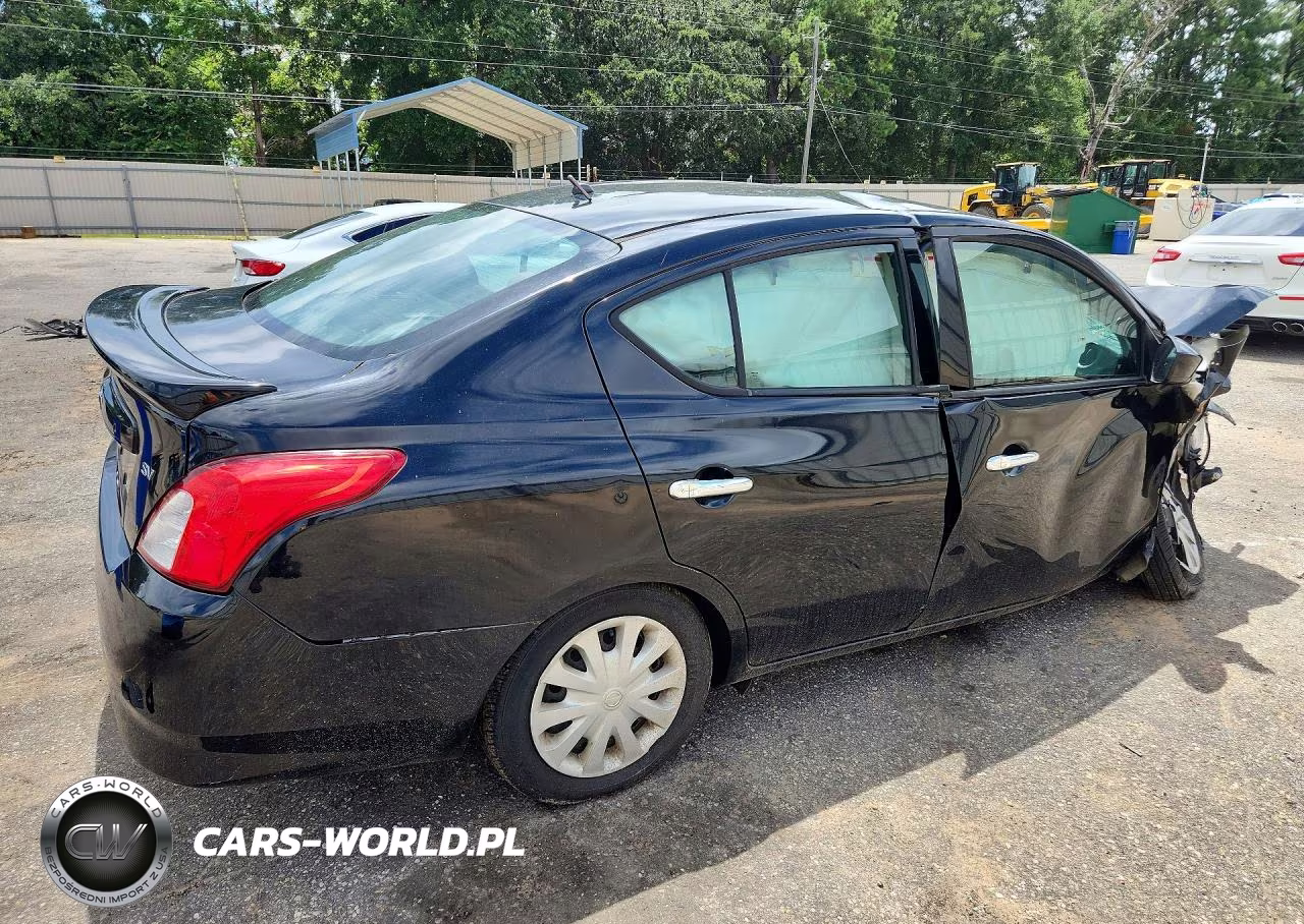 2018 Nissan Versa VIN:3N1CN7AP2JL824804 - 3
