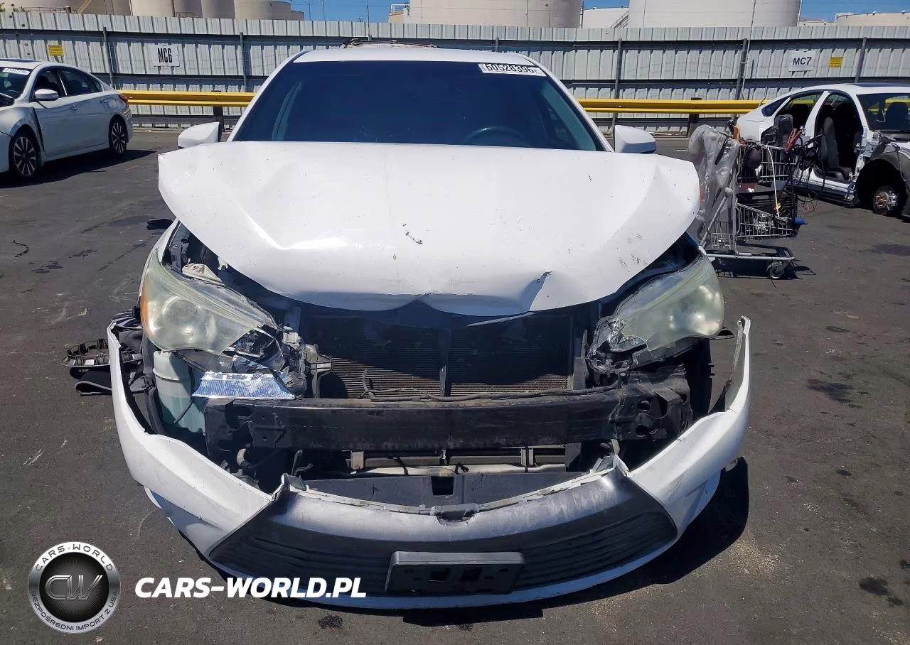 2016 Toyota Camry Le VIN:4T4BF1FK4GR523371 - 5