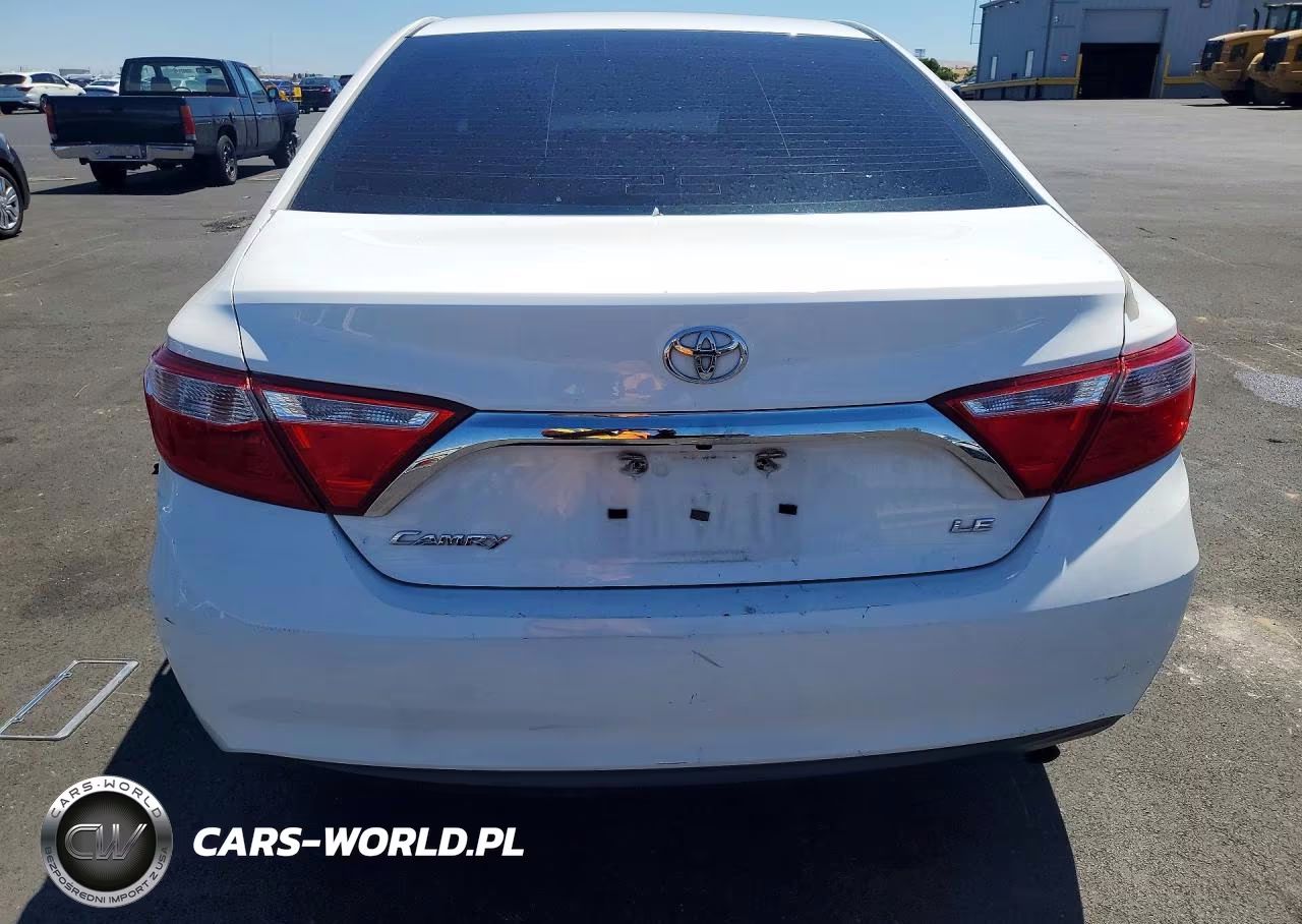 2016 Toyota Camry Le VIN:4T4BF1FK4GR523371 - 6