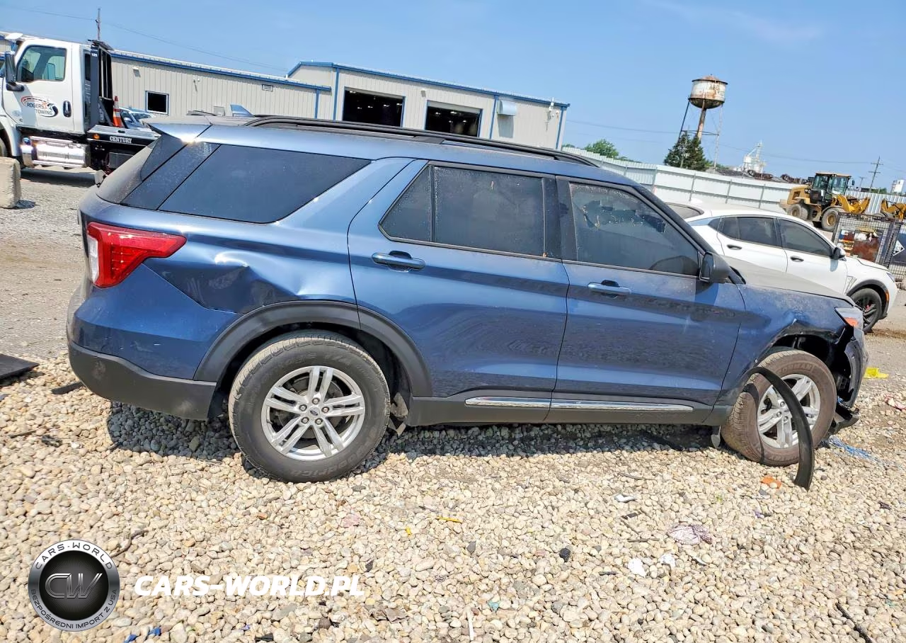 2020 Ford Explorer Xlt VIN:1FMSK8DHXLGC45073 - 3