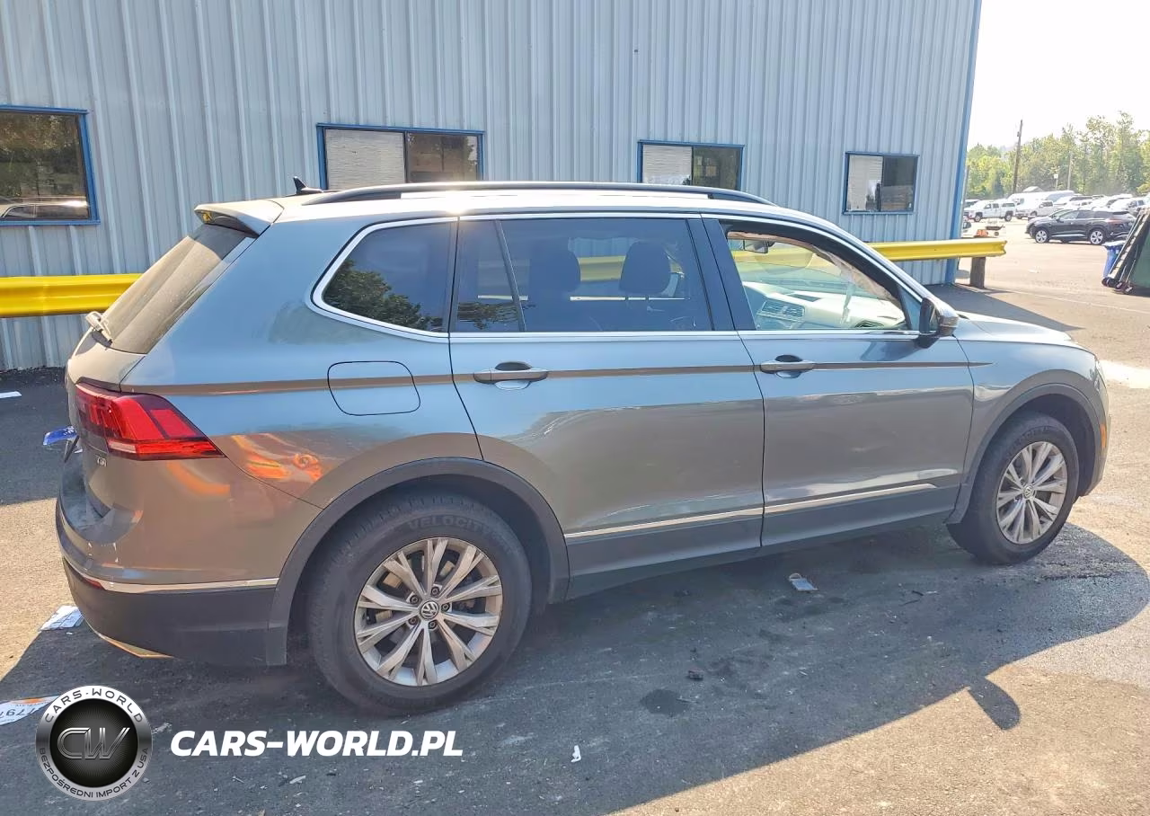 2018 Volkswagen Tiguan Se VIN:3VV3B7AX6JM131767 - 3
